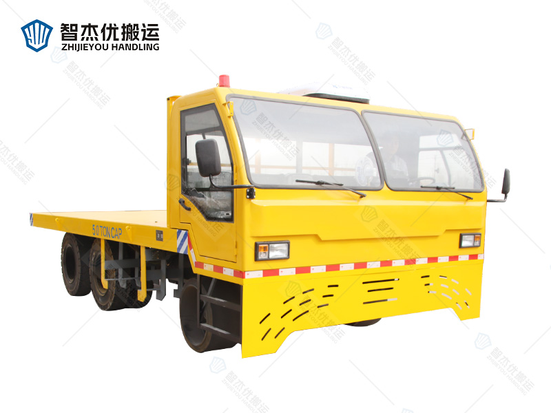 電動四輪平板車 載重力強(qiáng)，封閉駕駛