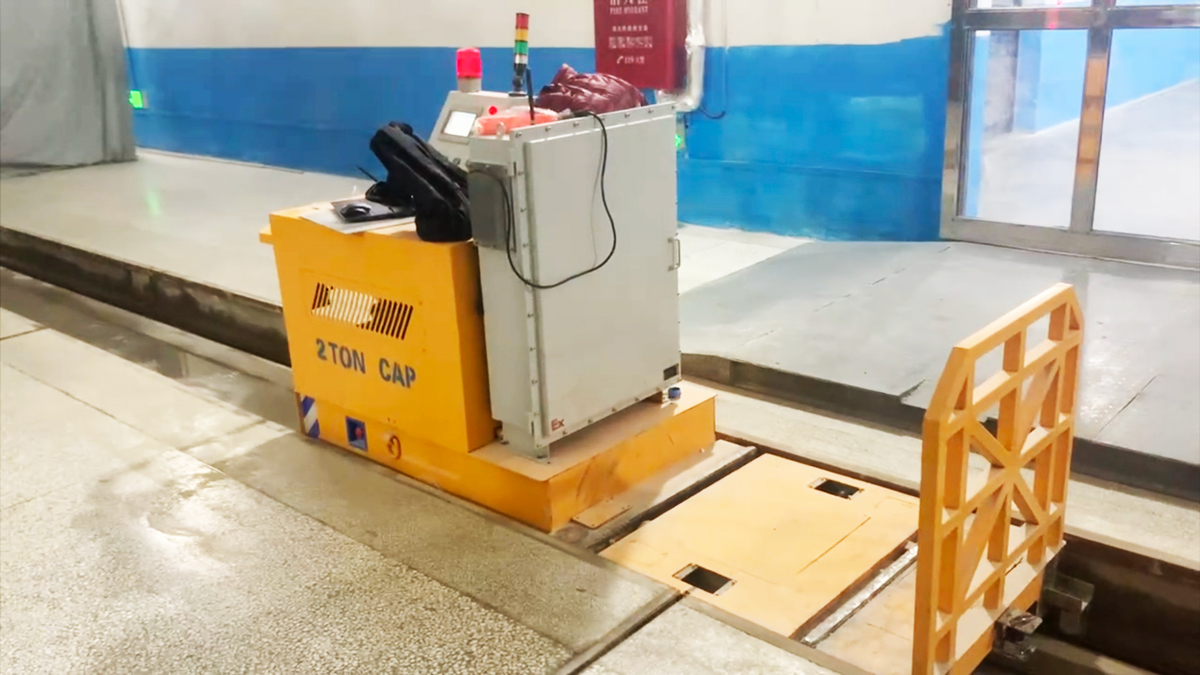 三臺(tái)RGV自動(dòng)化智能軌道車(chē)成功交付！